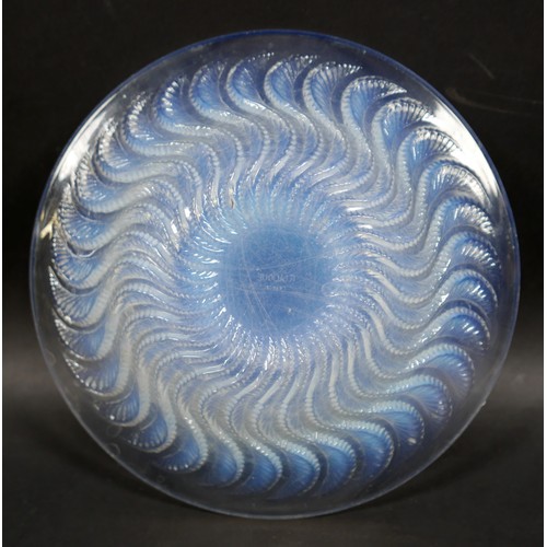 246 - A Rene Lalique clear and opalescent glass bowl, circa 1930s, coupe-ouverte shape, in the 'Actinia' p... 