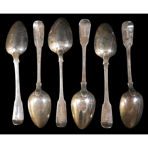 38 - A collection of assorted silver flatware, 1860g / 59.8toz. (35)