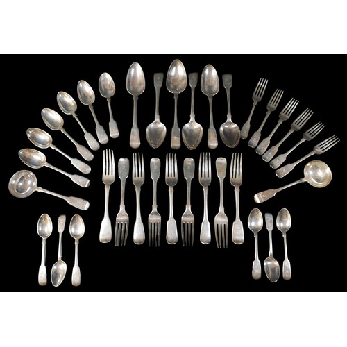 38 - A collection of assorted silver flatware, 1860g / 59.8toz. (35)