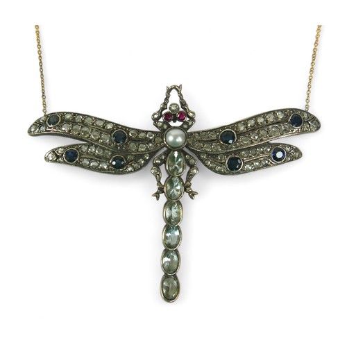 149 - A diamond, sapphire, ruby and aquamarine necklace, formed as a dragonfly, on trace link gold chain, ... 