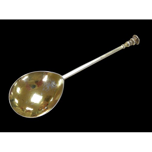 2 - A Charles I silver gilt seal top spoon, rubbed hallmarks, possibly a crowned escallop marking, Londo... 