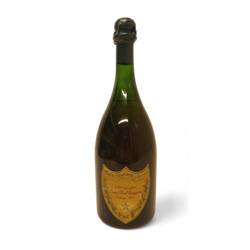 360 - Vintage Champagne: a bottle of Moet & Chandon Champagne, Cuvee Dom Perignon, Vintage 1961.