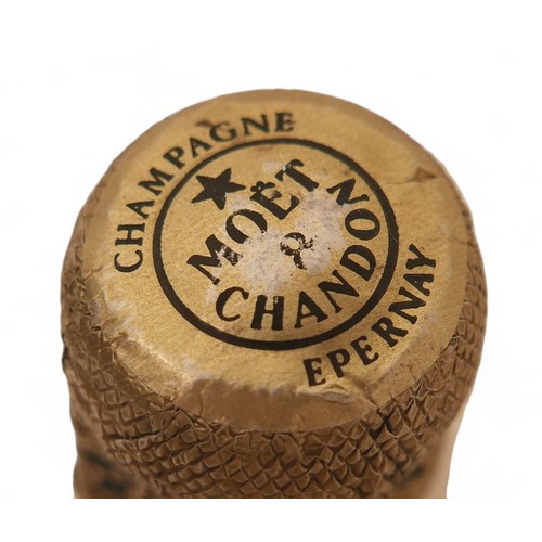 359 - Two bottles of Moet & Chandon champagne, comprising one Premiere Cuvee and one Brut Imperial. (2)