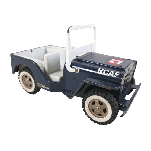 327 - A Tonka RCAF model jeep, tin plate and white plastic, in dark blue with Canadian flag to bonnet, 23.... 