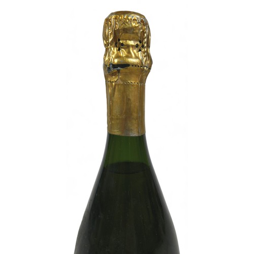 352 - A bottle of Charles Heidsieck 'Champagne Charlie' vintage champagne, 1982.