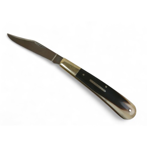 290 - A Stan Shaw pen knife, with horn handle, 16.5cm when opened.