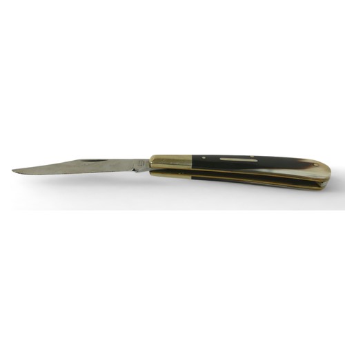 290 - A Stan Shaw pen knife, with horn handle, 16.5cm when opened.