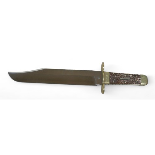 292 - A Stan Shaw hunting knife, with horn handle and fitted leather sheath, 48.5cm long.