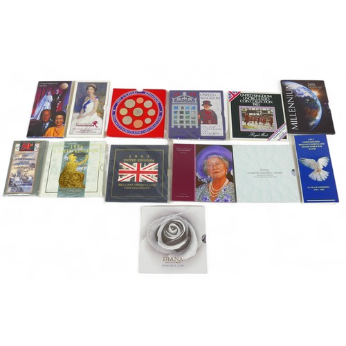 60 - A small collection of British and some World coins, including Brilliant Uncirculated Coin Collection... 