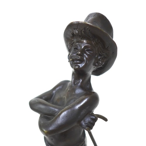 159 - Giuseppe Renda (Italian, 1859-1939): 'Neapolitan boy urchin with monocle, top hat and cane', a bronz... 