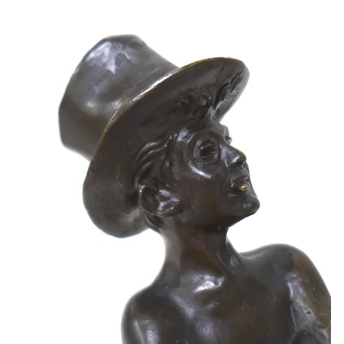 159 - Giuseppe Renda (Italian, 1859-1939): 'Neapolitan boy urchin with monocle, top hat and cane', a bronz... 