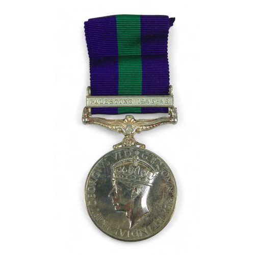 181 - Two WWll family medal groups Glider Pilot Regiment group to TPR C.GEEVES No 5830564 and his brother ... 