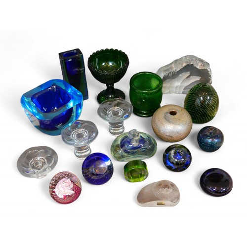 130 - A collection of Scandinavian and British art glass, including a small Mona Morales green circular pa... 