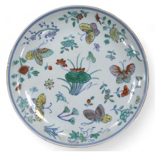 112 - A pair of 18th century Chinese famille verte dishes, decorated with butterflies floral sprigs and li... 