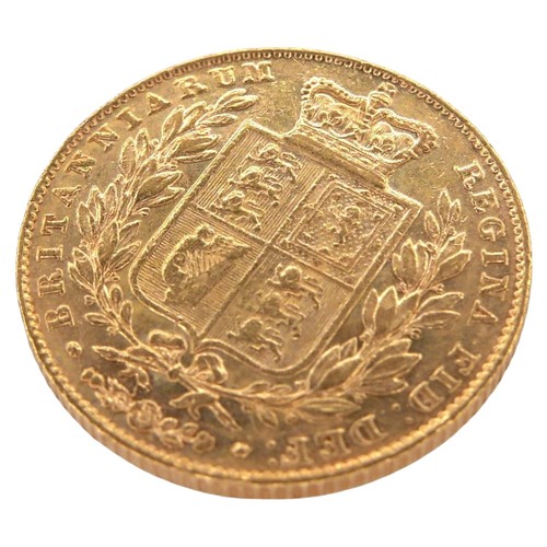 46 - A Victoria Young Head Shield Back gold sovereign, 1845.