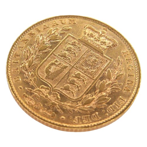 48 - A Victoria Young Head Shield Back gold sovereign, 1847.