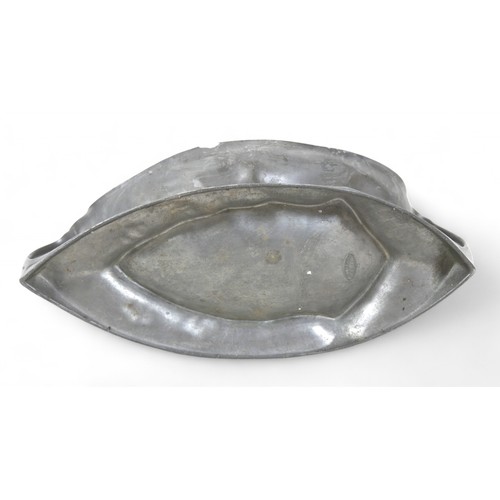 146 - A collection of mixed metal wares, including a Kayserzinn Art Nouveau pewter twin handled dish, no. ... 