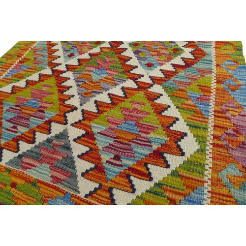 345 - A Chobi Kilim hand knotted woollen rug, 124 by 80cm.