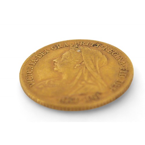 105 - A Victoria gold half sovereign, 1899.