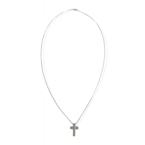 16 - A Gucci 925 silver crucifix on a silver chain, crucifix measures 18 by 3.7 by 25.7mm, chain 64cm.