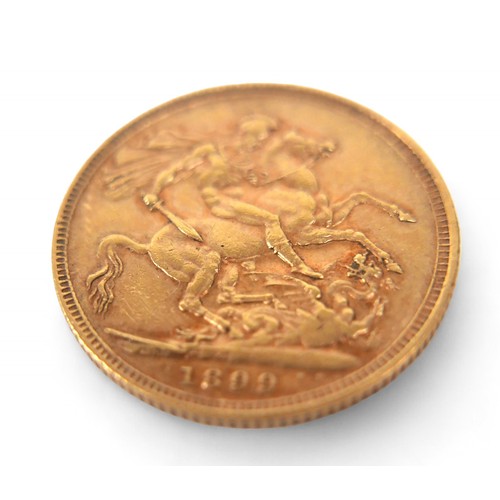 118 - A Victoria Old Veiled Head gold sovereign, 1899, Melbourne, Australia Mint.