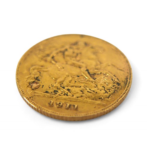 99 - A George V gold half sovereign, 1911.