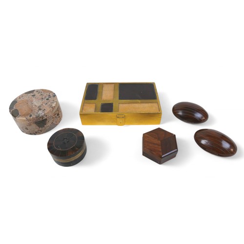 209 - A group of vintage trinket and pill boxes, including a vintage jewellery box by Italian designer Hel... 