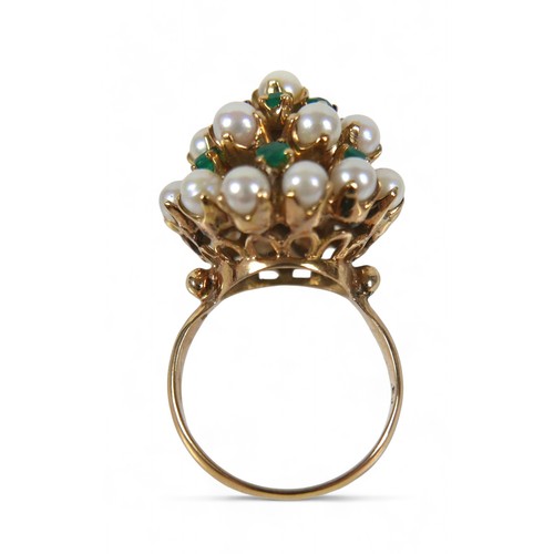 29 - A seed pearl and emerald cluster ring, ilegible markings on band but tests as approx. 14ct gold, siz... 