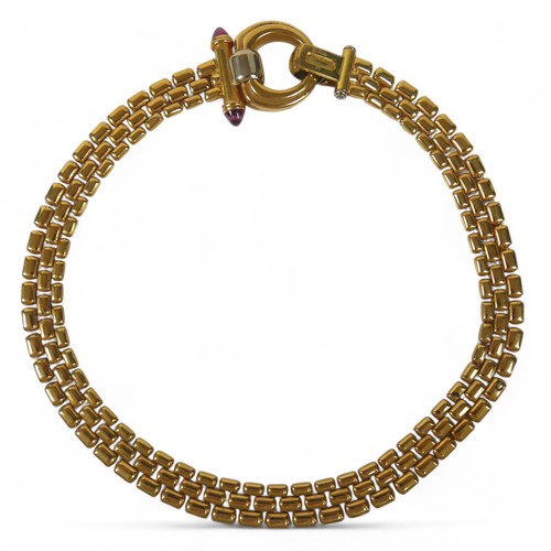 78 - A Signoretti 18ct gold necklace, of articulated brick pattern in three rows, with large hoop central... 