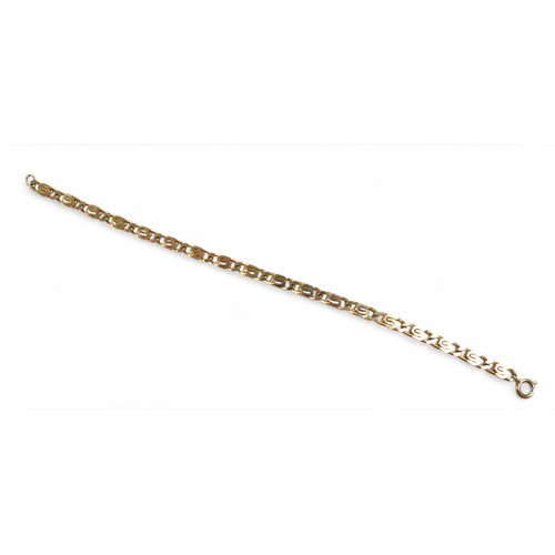 50 - A collection of of gold and gilt jewellery, including a 9ct yellow gold 64cm chain, 4.3g, total weig... 