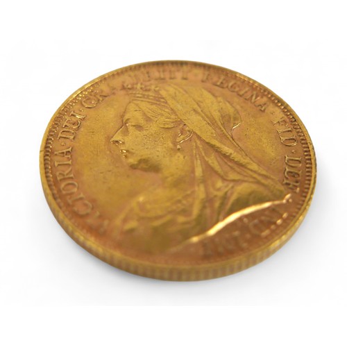 3 - A Victoria Old Veiled Head gold sovereign, 1900, Melbourne, Australia Mint.