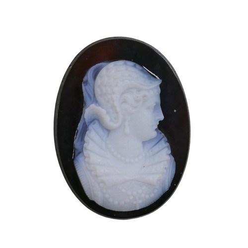 59 - An early 19th century onyx cameo of Mary Queen of Scots, without mount, 2.5 by 3.4cm.