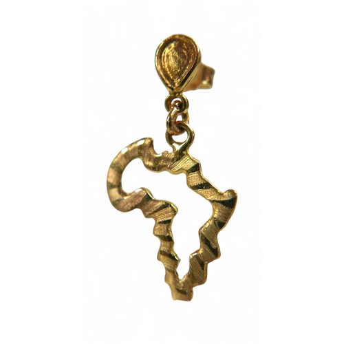 33 - A pair of 18ct yellow gold earrings, in the shape of the African continent, 2.6g.