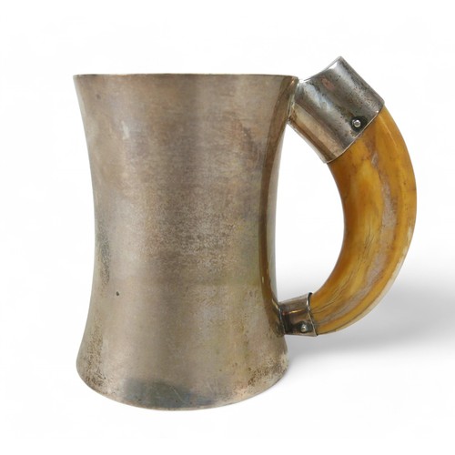 117 - A Victorian silver tankard with boar tusk handle, London 1899, by Heath & Middleton, 11 cm wide, 11c... 