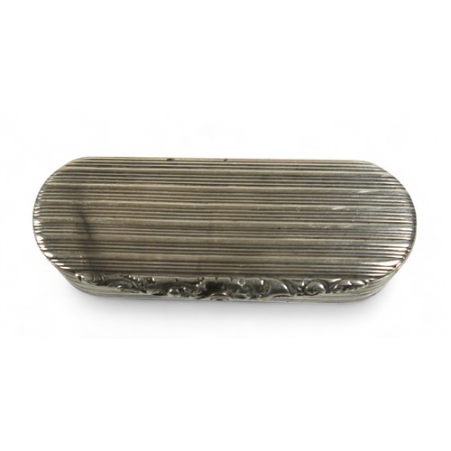 114 - A silver George IV lozenge shaped snuff box, London 1828, maker T.P, interior gilt, overall lined de... 