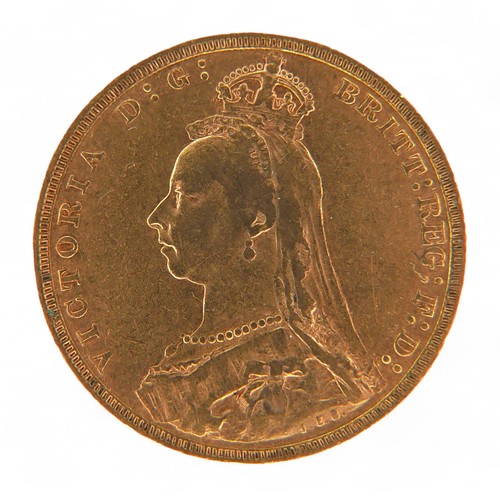 141 - A Victoria Old Head gold sovereign, 1890.