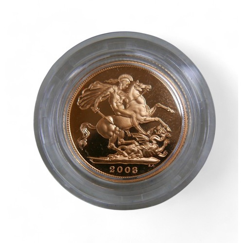 143 - An Elizabeth II gold sovereign, 2003, in plastic capsule.