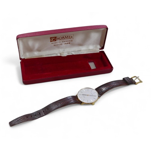 95 - A gentleman's Garrard 17 jewel Incabloc wristwatch, gold plated case with presentation inscription v... 