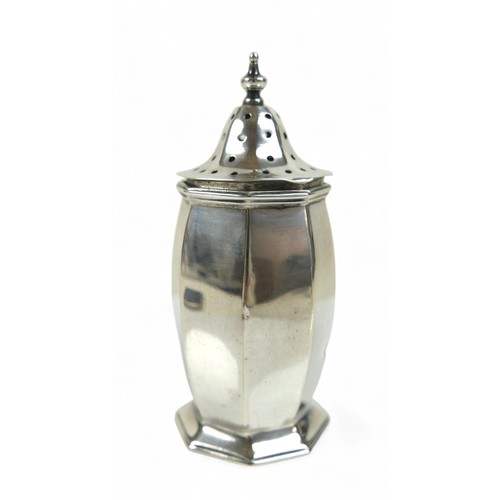 12 - A George V silver cruet set, Mappin & Webb, Chester, 1925/26, silver weight 191.6g/6.1 troy oz. (3)