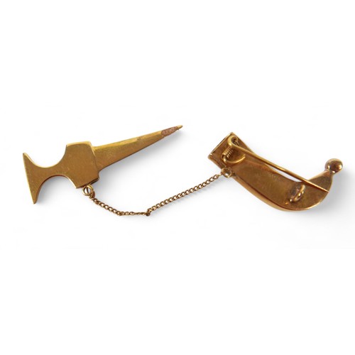 77 - A gilt metal dagger brooch, surface tests to 18ct or above, 42mm high, 5.8g.