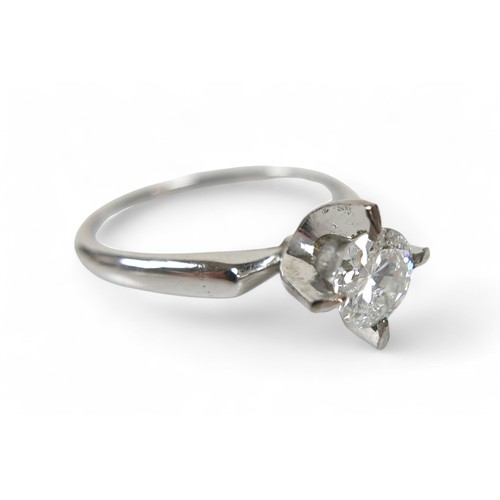 96 - An 18k white gold diamond solitaire ring, the brilliant cut stone approx. 0.7ct, in claw setting, si... 