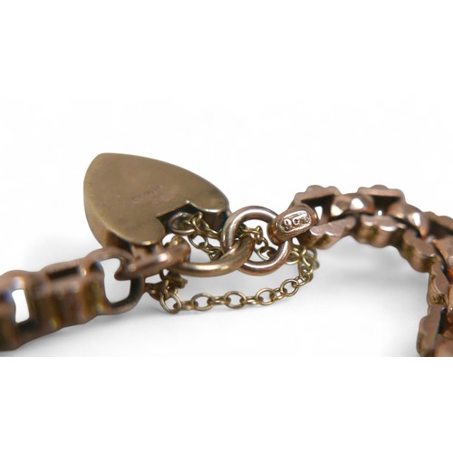 85 - A 9ct gold fancy link chain bracelet, with padlock clasp, 19cm long, 11.2g.