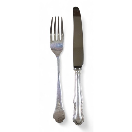 58 - A canteen of George VI silver flatware, twelve place settings, Harrison Brothers & Howson (George Ho... 