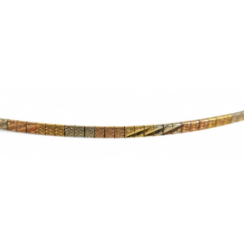 95 - A 9ct gold three coloured necklace, South African, with textured reticulated links, 39.5cm, 14g, mar... 