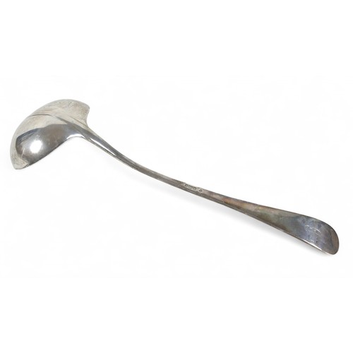 21 - An Edward VII silver rats tail ladle, Martin Hall and co, Sheffield, 1905/05, 35cm long, 288.7g/9.2t... 