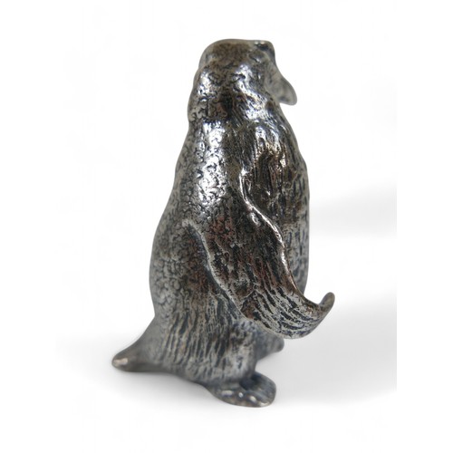 15 - Two 925 silver penguin figures, 6cm high, 103.7g/3.3toz. (2)