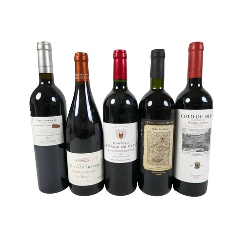 170 - Eleven bottles of red wine, including Nero D'Avola 2007, Coto de Imaz Rioja 2014, all sealed.(11)