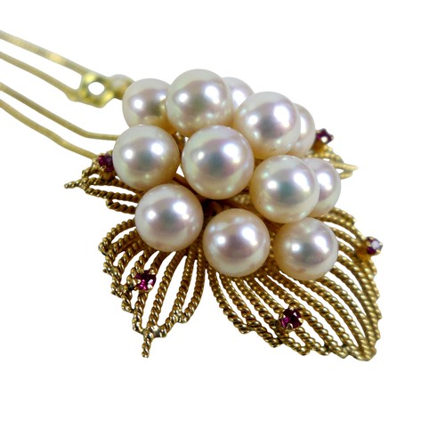 107 - A 14ct yellow gold designer pearl and ruby brooch/pendant in the style of Bijoux Baume, on a fine bo... 