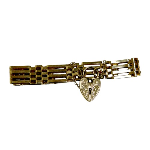 99 - A 9ct yellow gold gate link bracelet with heart clasp, 12.5mm wide, 16.6g.