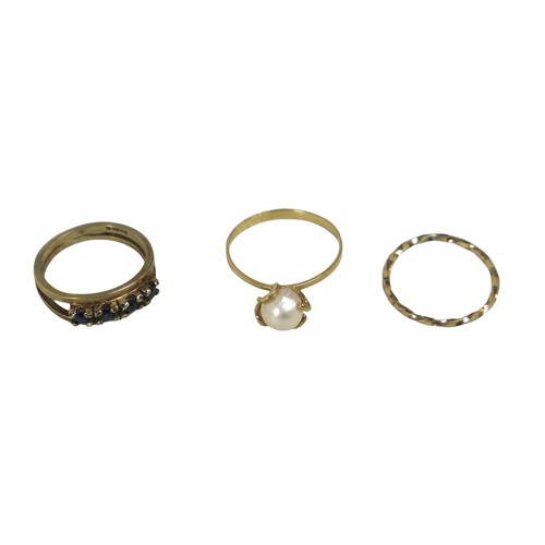 68 - Three yellow gold rings, an 18ct pearl ring size O 1.6g, and two 9ct gold rings size K, total weight... 